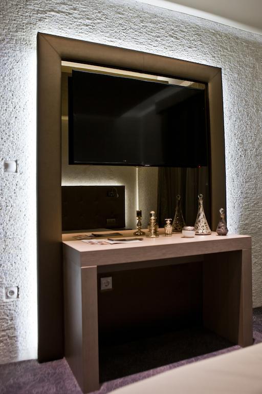 Mirage Hotel Sárvár Rum bild